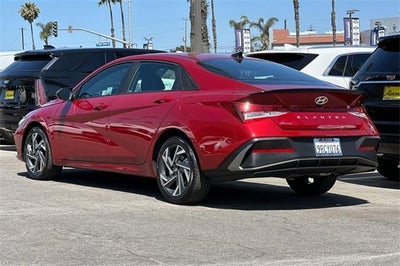 2025 Hyundai ELANTRA SEL Sport IVT