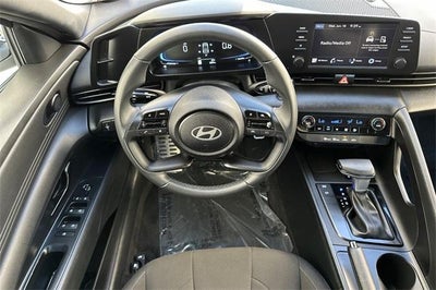 2025 Hyundai ELANTRA SEL Sport IVT