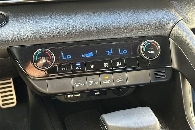 2025 Hyundai ELANTRA SEL Sport IVT