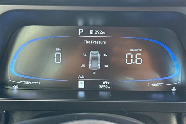 2025 Hyundai ELANTRA SEL Sport IVT