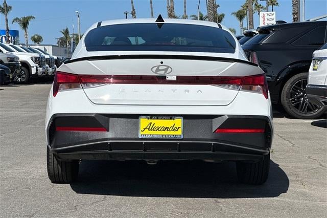2025 Hyundai ELANTRA SEL Sport IVT