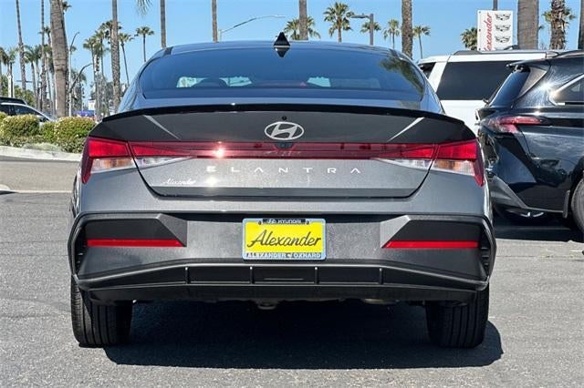 2025 Hyundai ELANTRA SEL Sport IVT