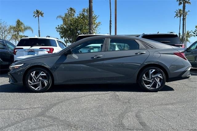 2025 Hyundai ELANTRA SEL Sport IVT