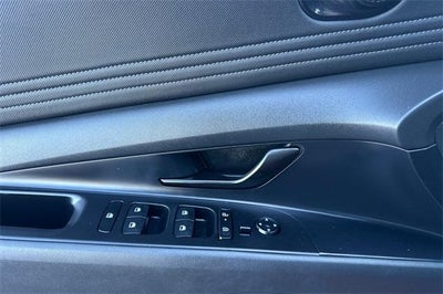 2025 Hyundai ELANTRA SEL Sport IVT