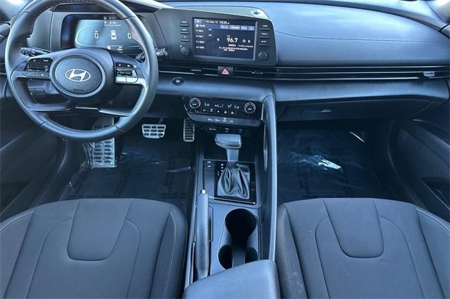 2025 Hyundai ELANTRA SEL Sport IVT