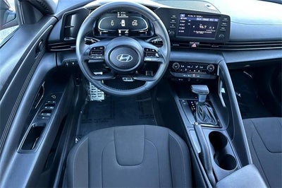 2025 Hyundai ELANTRA SEL Sport IVT