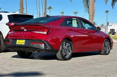 2025 Hyundai ELANTRA SEL Sport IVT