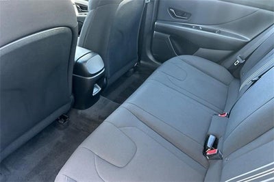 2025 Hyundai ELANTRA SEL Sport IVT