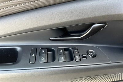 2025 Hyundai ELANTRA SEL Sport IVT