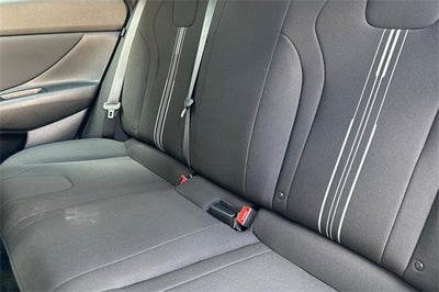 2025 Hyundai ELANTRA SEL Sport IVT