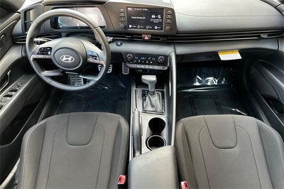 2025 Hyundai ELANTRA SEL Sport IVT