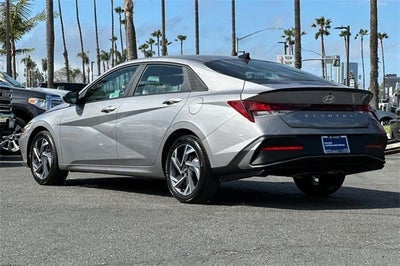 2025 Hyundai ELANTRA SEL Sport IVT