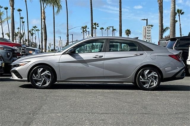 2025 Hyundai ELANTRA SEL Sport IVT