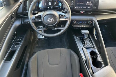2025 Hyundai ELANTRA SEL Sport IVT