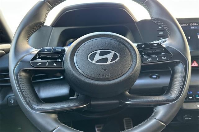 2025 Hyundai ELANTRA SEL Sport IVT