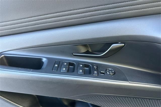 2025 Hyundai ELANTRA SEL Sport IVT