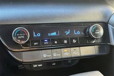 2025 Hyundai ELANTRA SEL Sport IVT