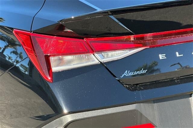 2025 Hyundai ELANTRA SEL Sport IVT