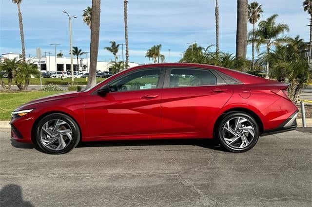 2025 Hyundai ELANTRA SEL Sport IVT