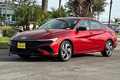2025 Hyundai ELANTRA SEL Sport IVT