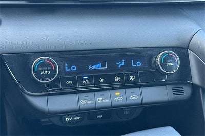 2025 Hyundai ELANTRA SEL Sport IVT