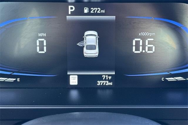 2025 Hyundai ELANTRA SEL Sport IVT