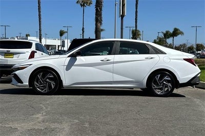 2025 Hyundai ELANTRA SEL Sport IVT