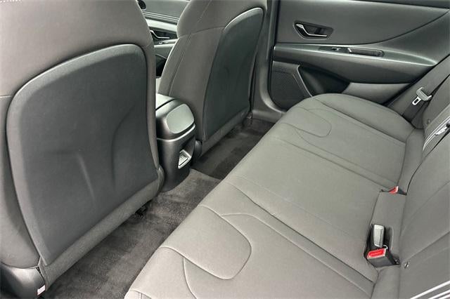 2025 Hyundai ELANTRA SEL Sport IVT