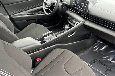 2025 Hyundai ELANTRA SEL Sport IVT