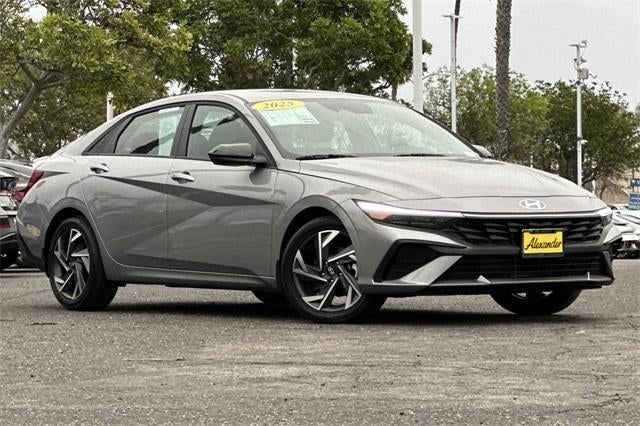 2025 Hyundai ELANTRA SEL Sport IVT