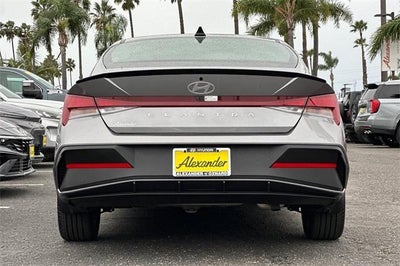 2025 Hyundai ELANTRA SEL Sport IVT