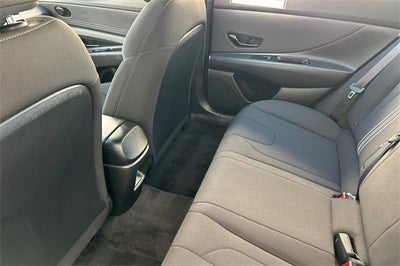 2025 Hyundai ELANTRA SEL Sport IVT