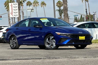 2025 Hyundai ELANTRA SEL Sport IVT