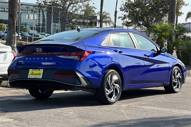 2025 Hyundai ELANTRA SEL Sport IVT
