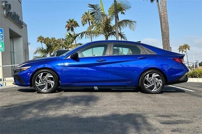 2025 Hyundai ELANTRA SEL Sport IVT