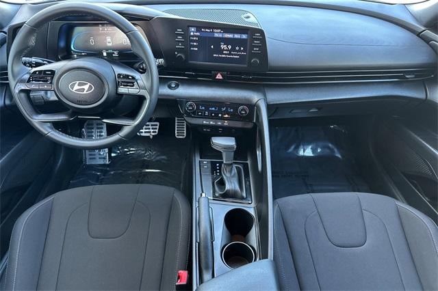 2025 Hyundai ELANTRA SEL Sport IVT