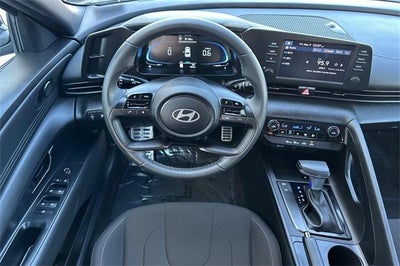 2025 Hyundai ELANTRA SEL Sport IVT
