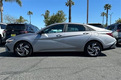 2025 Hyundai ELANTRA SEL Sport IVT