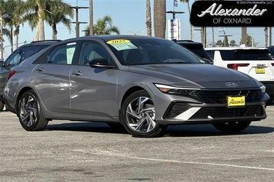 2025 Hyundai ELANTRA SEL Sport IVT