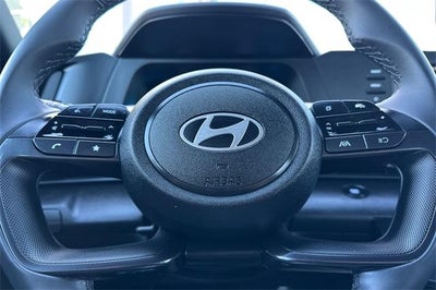 2025 Hyundai ELANTRA SEL Sport IVT