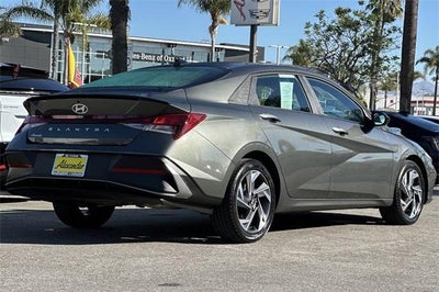 2025 Hyundai ELANTRA SEL Sport IVT