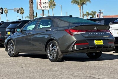 2025 Hyundai ELANTRA SEL Sport IVT