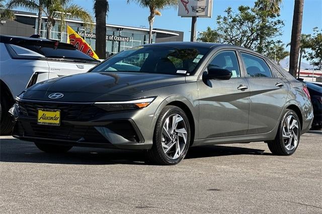 2025 Hyundai ELANTRA SEL Sport IVT