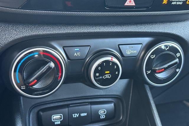 2026 Hyundai VENUE SE FWD