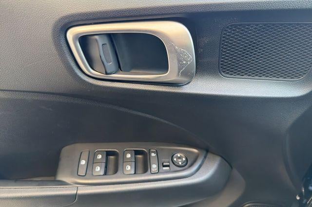 2026 Hyundai VENUE SE FWD