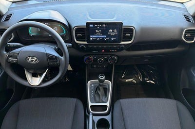 2026 Hyundai VENUE SE FWD