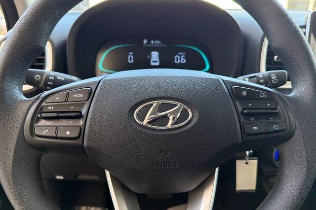 2026 Hyundai VENUE SE FWD