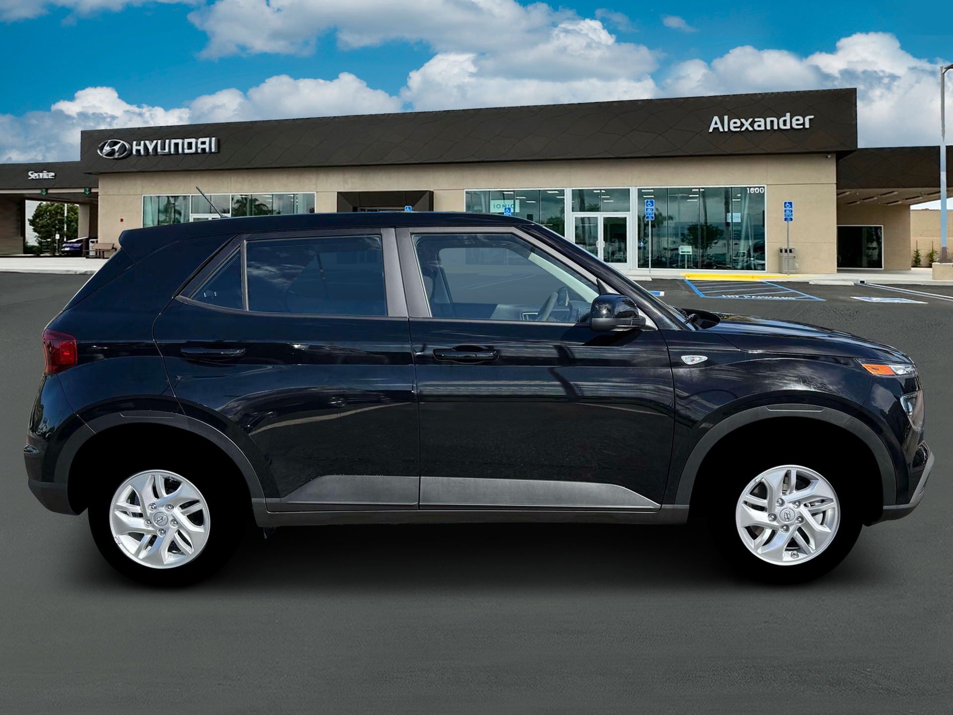 2026 Hyundai VENUE SE