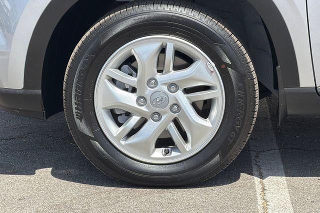 2026 Hyundai VENUE SE FWD