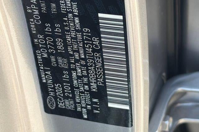 2026 Hyundai VENUE SE FWD